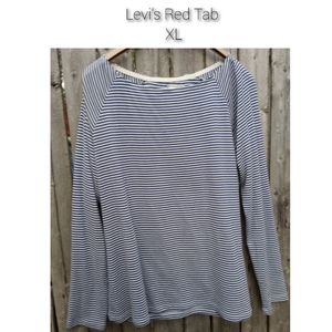 🤑3/$30 Levis red tab top